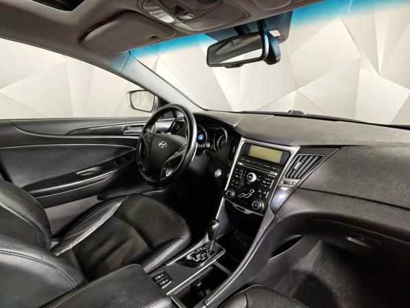 Hyundai Sonata VI (YF) с пробегом 2011 года, цена 925 000 рублей, 191115 км, седан, Автокод Объявления