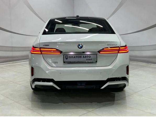 Новый BMW 5 серии VIII (G60/G61/G68) 2025 года, цена 8 699 000 рублей, седан, Автокод Объявления