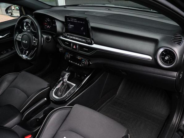 Kia Cerato IV Рестайлинг с пробегом 2021 года, цена 2 050 000 рублей, 81144 км, седан, Автокод Объявления