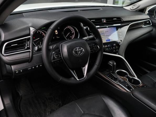 Toyota Camry VIII (XV70) с пробегом 2019 года, цена 3 050 000 рублей, 111849 км, седан, Автокод Объявления