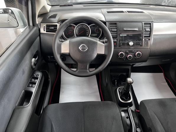 Nissan Tiida I Рестайлинг с пробегом 2013 года, цена 765 000 рублей, 203407 км, хэтчбек, Автокод Объявления