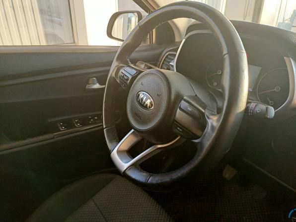 Kia Rio IV Рестайлинг с пробегом 2021 года, цена 1 549 000 рублей, 85500 км, седан, Автокод Объявления
