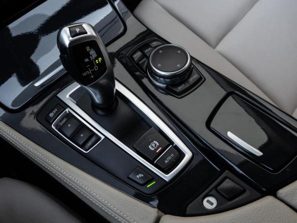 BMW 5 серии VI (F10/F11/F07) с пробегом 2012 года, цена 1 920 000 рублей, 215059 км, седан, Автокод Объявления