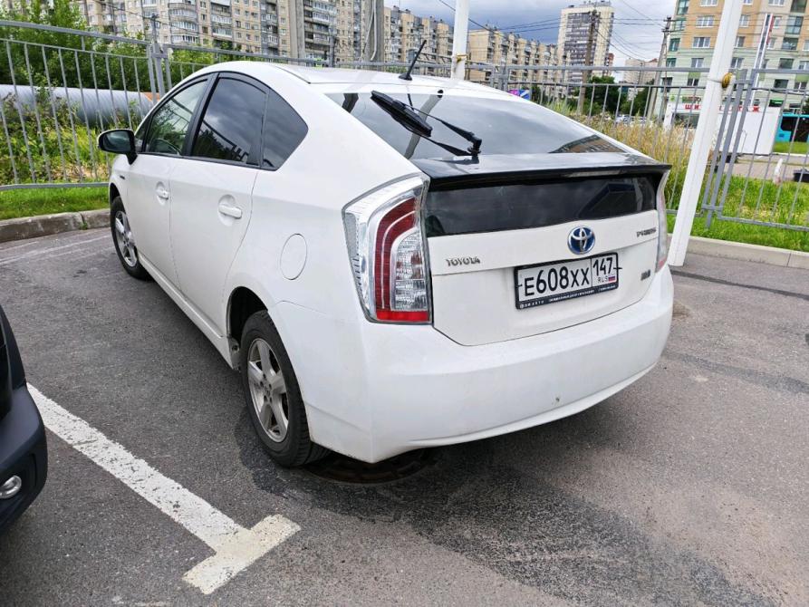 Toyota Prius III Рестайлинг (XW30) Санкт-Петербург  - изображение 3