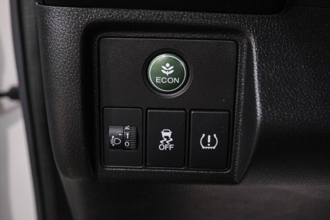 Honda Vezel I Рестайлинг с пробегом 2021 года, цена 2 149 000 рублей, 74000 км, внедорожник, Автокод Объявления