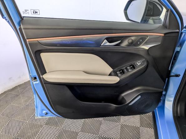 Haval Jolion I Рестайлинг с пробегом 2024 года, цена 2 140 000 рублей, 49285 км, внедорожник, Автокод Объявления