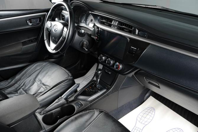 Toyota Corolla XI (E160 E170 E180) с пробегом 2013 года, цена 1 229 000 рублей, 150000 км, седан, Автокод Объявления