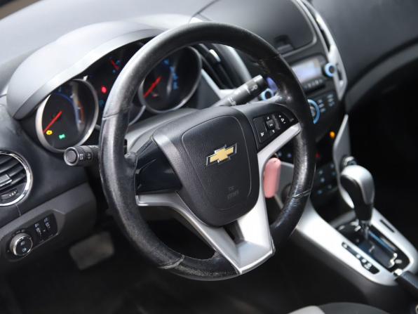 Chevrolet Cruze I Рестайлинг с пробегом 2013 года, цена 630 000 рублей, 266696 км, седан, Автокод Объявления