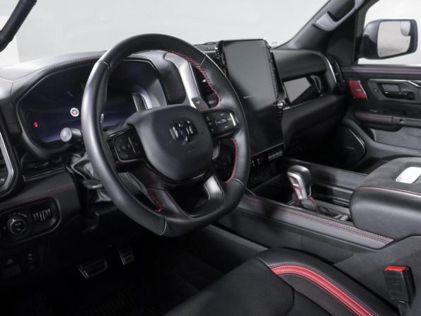 Ram 1500 V Рестайлинг с пробегом 2025 года, цена 11 000 000 рублей, 4905 км, offers.body_type.unknown, Автокод Объявления