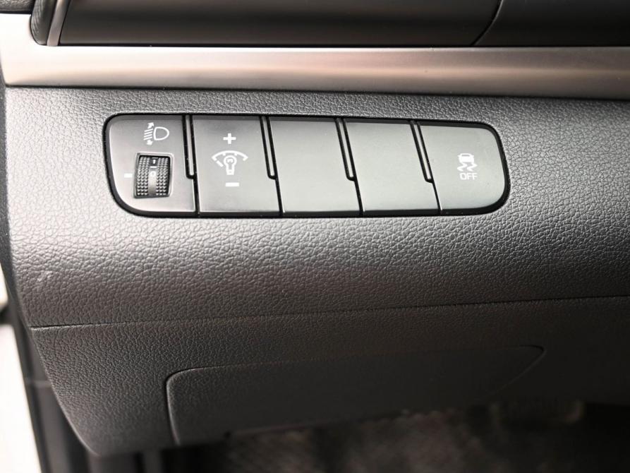 Hyundai Elantra VI (AD) Рестайлинг Ростов-на-Дону  - изображение 19