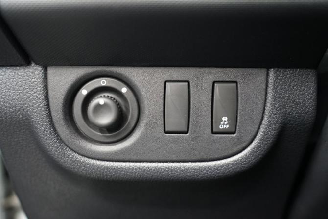Renault Sandero II Рестайлинг с пробегом 2021 года, цена 1 550 000 рублей, 45000 км, хэтчбек, Автокод Объявления