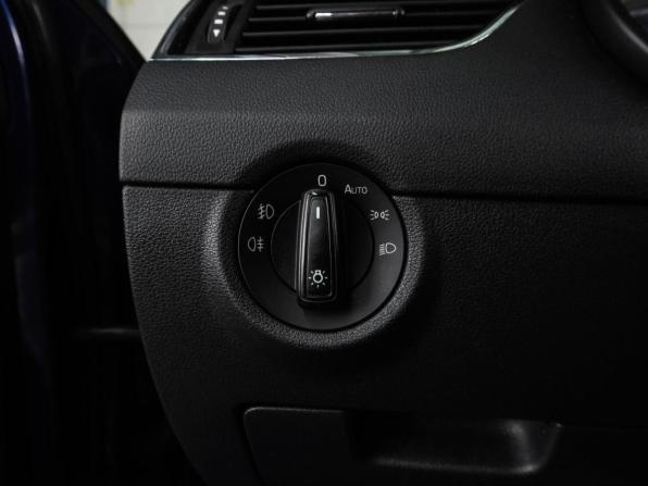 Skoda Octavia III (A7) Рестайлинг с пробегом 2017 года, цена 1 499 000 рублей, 184804 км, лифтбек, Автокод Объявления