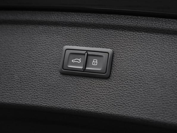 Audi Q5 II (FY) Рестайлинг с пробегом 2021 года, цена 4 350 000 рублей, 80968 км, внедорожник, Автокод Объявления