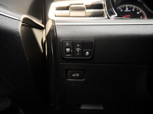 Kia K5 III с пробегом 2021 года, цена 2 200 000 рублей, 156985 км, седан, Автокод Объявления