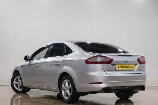 Ford Mondeo V с пробегом 2012 года, цена 849 000 рублей, 300000 км, седан, Автокод Объявления