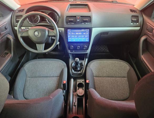 Skoda Yeti I Рестайлинг с пробегом 2014 года, цена 850 000 рублей, 190368 км, внедорожник, Автокод Объявления