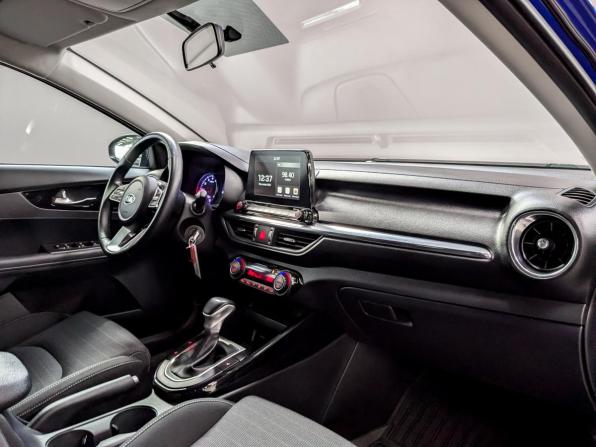 Kia Cerato IV с пробегом 2021 года, цена 1 990 000 рублей, 77802 км, седан, Автокод Объявления