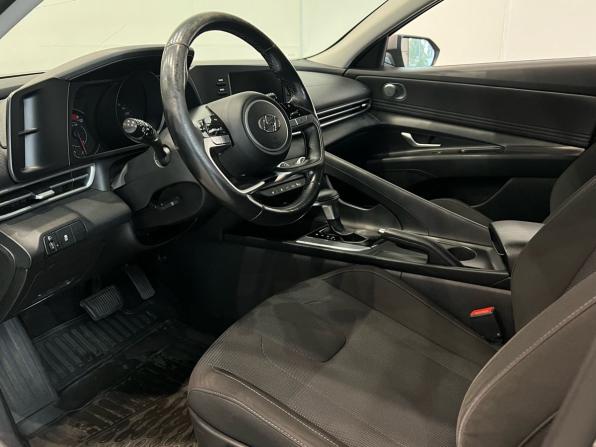 Hyundai Elantra VII (CN7) с пробегом 2021 года, цена 1 640 000 рублей, 133333 км, седан, Автокод Объявления
