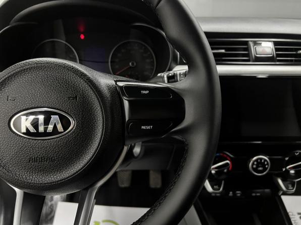 Kia Rio IV с пробегом 2017 года, цена 1 345 000 рублей, 91211 км, седан, Автокод Объявления