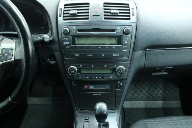 Toyota Avensis III с пробегом 2009 года, цена 1 045 000 рублей, 198500 км, седан, Автокод Объявления