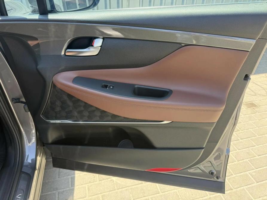 Hyundai Santa Fe IV Рестайлинг Ростов-на-Дону  - изображение 18