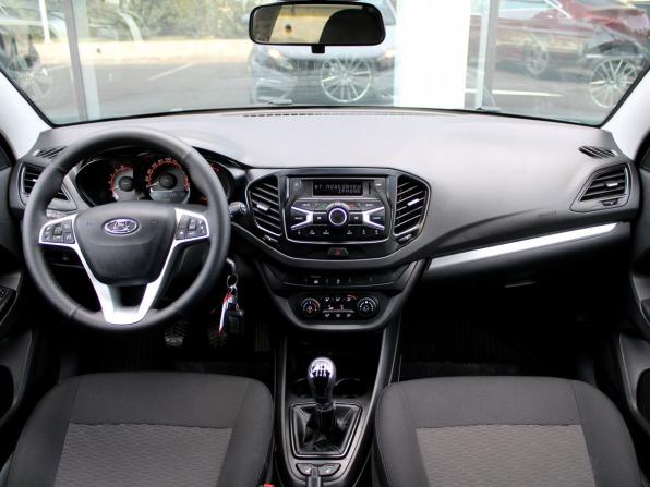 Lada (ВАЗ) Vesta I с пробегом 2021 года, цена 1 237 000 рублей, 28072 км, универсал, Автокод Объявления
