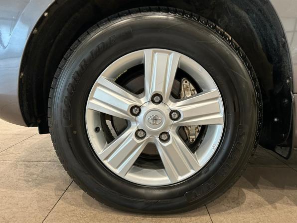 Toyota Land Cruiser 200 Series Рестайлинг 1 с пробегом 2013 года, цена 2 999 000 рублей, 294669 км, внедорожник, Автокод Объявления