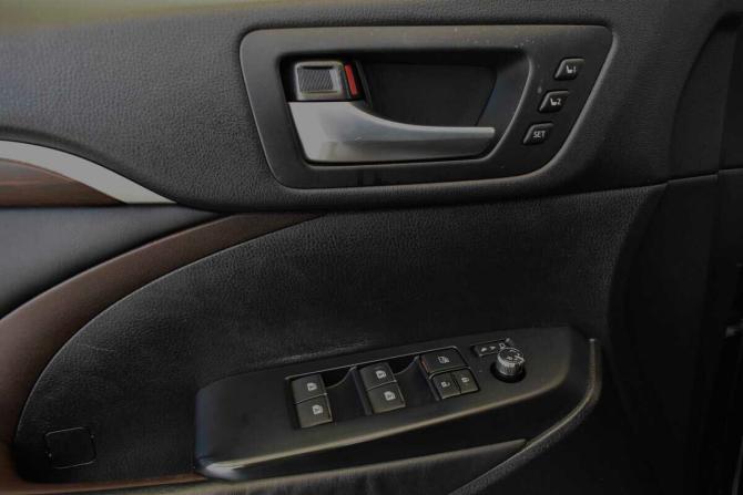 Toyota Highlander III (XU50) с пробегом 2014 года, цена 2 045 000 рублей, 289302 км, внедорожник, Автокод Объявления