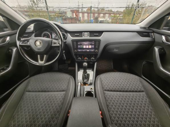 Skoda Octavia III (A7) Рестайлинг с пробегом 2018 года, цена 1 439 000 рублей, 145000 км, лифтбек, Автокод Объявления