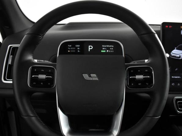 Li Auto (Lixiang) L7 I Рестайлинг с пробегом 2024 года, цена 5 998 790 рублей, 20035 км, внедорожник, Автокод Объявления