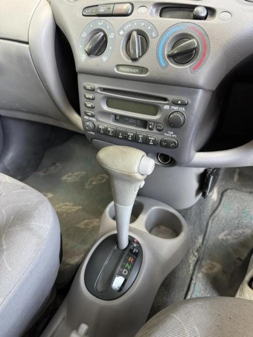 Toyota Platz Челябинск  - изображение 9
