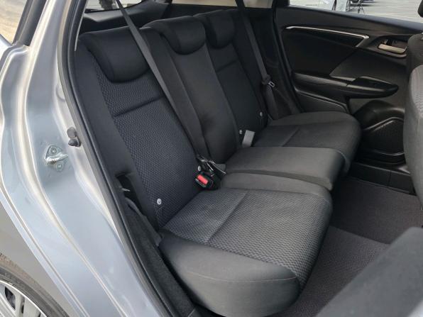 Honda Fit III Рестайлинг с пробегом 2018 года, цена 1 070 000 рублей, 109565 км, хэтчбек, Автокод Объявления