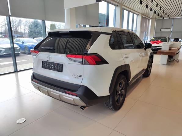 Toyota RAV4 V (XA50) с пробегом 2022 года, цена 2 960 000 рублей, 103000 км, внедорожник, Автокод Объявления