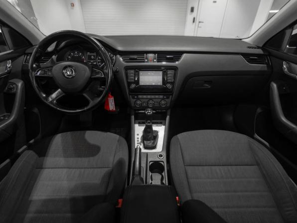 Skoda Octavia III (A7) с пробегом 2015 года, цена 1 575 000 рублей, 222618 км, универсал, Автокод Объявления