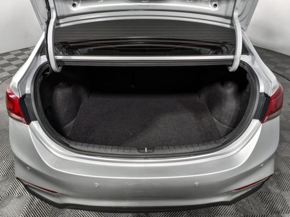 Hyundai Solaris II с пробегом 2017 года, цена 1 200 000 рублей, 102635 км, седан, Автокод Объявления