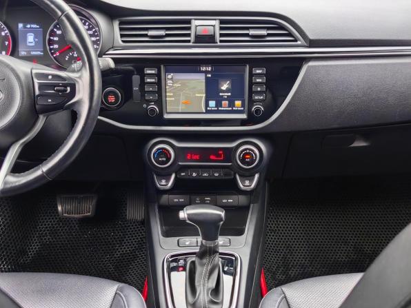 Kia Rio IV с пробегом 2018 года, цена 1 399 000 рублей, 126224 км, хэтчбек, Автокод Объявления