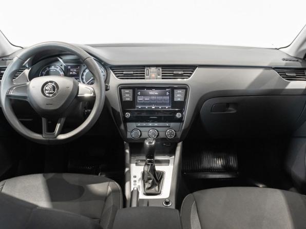 Skoda Octavia III (A7) Рестайлинг с пробегом 2019 года, цена 1 806 200 рублей, 72797 км, лифтбек, Автокод Объявления