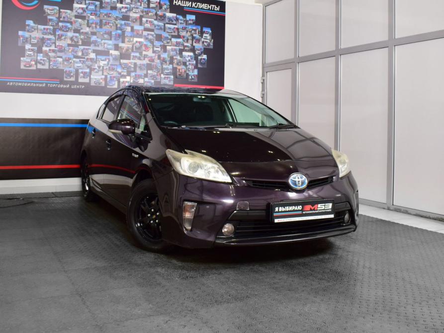 Toyota Prius III Рестайлинг (XW30) Кемерово  - изображение 3