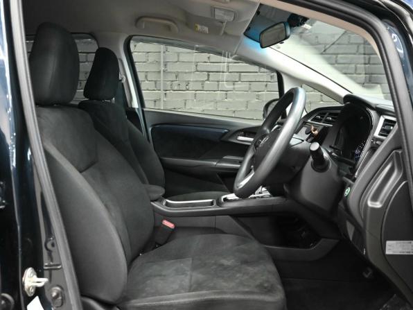 Honda Shuttle II с пробегом 2018 года, цена 1 670 000 рублей, 43454 км, универсал, Автокод Объявления