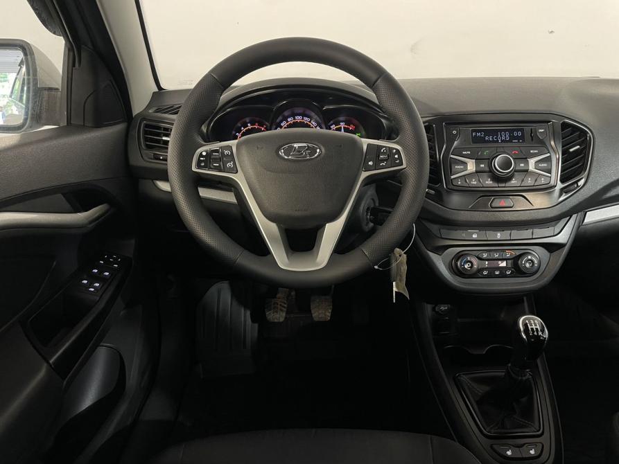 Lada (ВАЗ) Vesta I Великий Новгород  - изображение 13