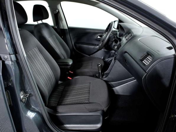 Volkswagen Polo V Рестайлинг с пробегом 2016 года, цена 888 888 рублей, 99358 км, седан, Автокод Объявления