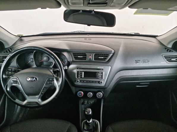 Kia Rio III Рестайлинг с пробегом 2017 года, цена 950 000 рублей, 110000 км, седан, Автокод Объявления