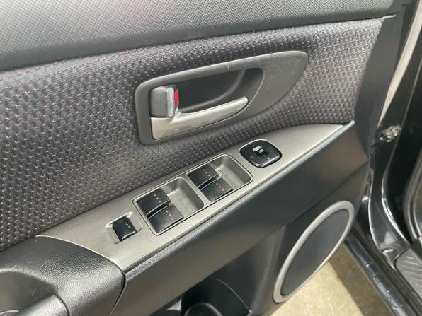 Mazda 3 I (BK) Рестайлинг с пробегом 2006 года, цена 457 700 рублей, 242152 км, хэтчбек, Автокод Объявления