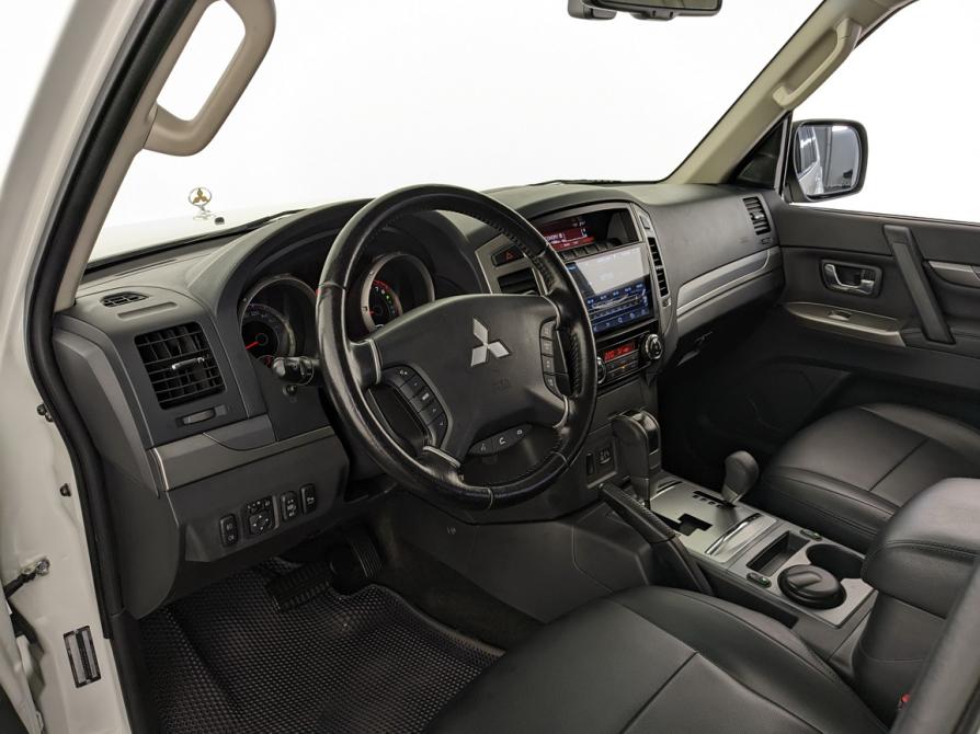 Mitsubishi Pajero IV Рестайлинг 2 Москва  - изображение 16