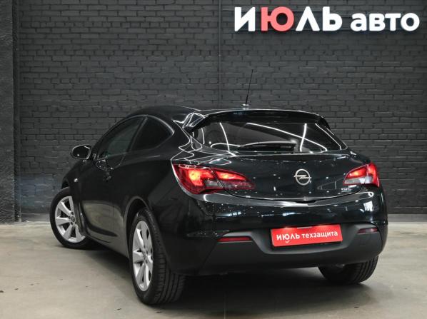 Opel Astra J Рестайлинг с пробегом 2013 года, цена 990 000 рублей, 169807 км, хэтчбек, Автокод Объявления
