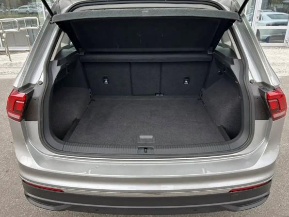 Volkswagen Tiguan II Рестайлинг с пробегом 2021 года, цена 2 399 000 рублей, 103741 км, внедорожник, Автокод Объявления
