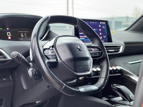 Peugeot 3008 II с пробегом 2018 года, цена 2 299 000 рублей, 73668 км, внедорожник, Автокод Объявления