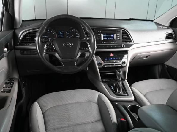 Hyundai Elantra VI (AD) с пробегом 2017 года, цена 1 299 000 рублей, 182496 км, седан, Автокод Объявления