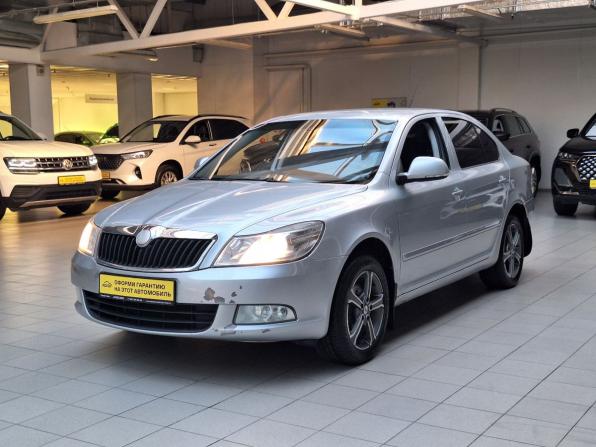 Skoda Octavia II (A5) Рестайлинг с пробегом 2010 года, цена 600 000 рублей, 276974 км, лифтбек, Автокод Объявления