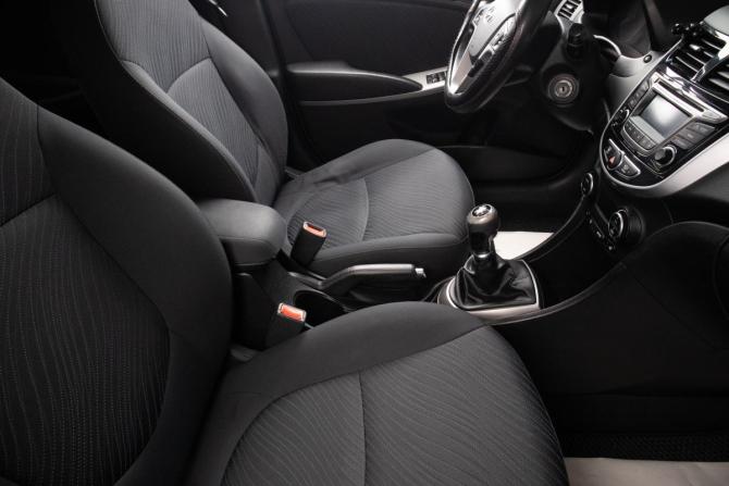 Hyundai Solaris I Рестайлинг с пробегом 2016 года, цена 1 099 000 рублей, 130000 км, седан, Автокод Объявления